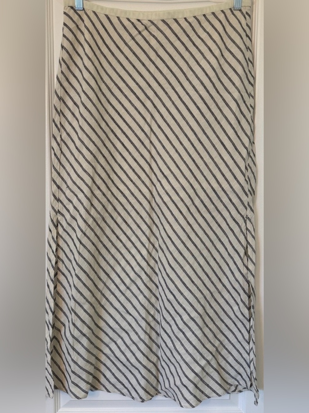 J. Crew Cream Maxi Skirt with Black Diagonal Stripes. NWOT. Large.